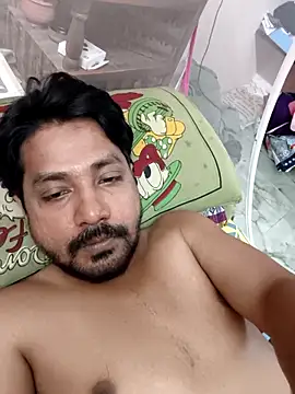 Snapshot of PARTHI012025 chatting on April 19, 2026, 3:55 pm PARTHI012025 online show from April 19, 2026, 3:55 pm