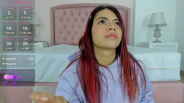 Kendall  Fox online show from February 20, 2025, 11:42 am