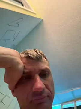 sexyhotstud12 online show from February 26, 2025, 3:10 am