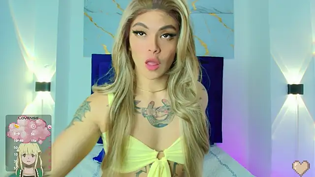 REBECA VALENTINE online show from February 11, 2025, 11:33 pm