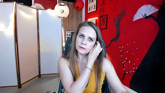 EmiliaBedy online show from September 16, 2025, 9:10 am