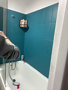 Snapshot of bunnythetailor chatting on February 5, 2025, 1:11 pm bunnythetailor online show from February 5, 2025, 1:11 pm