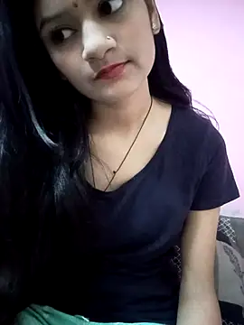 Snapshot of Tanu-00 chatting on September 25, 2025, 4:21 pm Tanu-00 online show from September 25, 2025, 4:21 pm