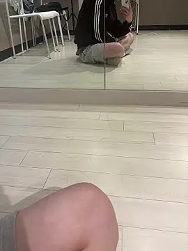 Snapshot of Phil_6677 chatting on September 21, 2025, 7:15 pm Phil 6677 online show from September 21, 2025, 7:15 pm