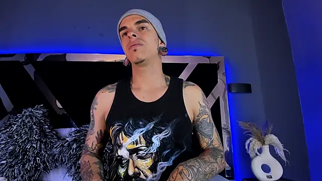 Snapshot of kaletattoo chatting on February 9, 2025, 7:30 pm kaletattoo online show from February 9, 2025, 7:30 pm