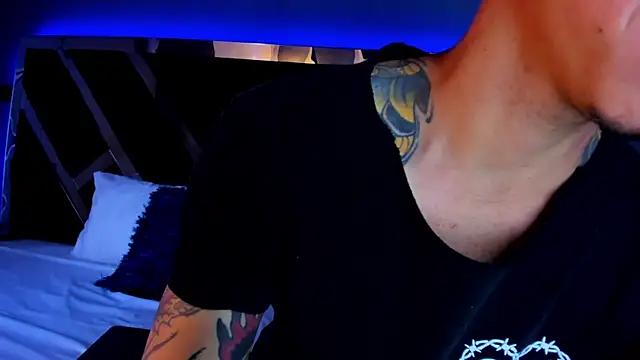 Snapshot of kaletattoo chatting on February 20, 2025, 1:36 am kaletattoo online show from February 20, 2025, 1:36 am
