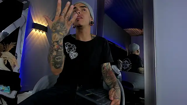 Snapshot of kaletattoo chatting on March 11, 2025, 3:05 am kaletattoo online show from March 11, 2025, 3:05 am