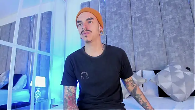 Snapshot of kaletattoo chatting on October 9, 2025, 11:08 am kaletattoo online show from October 9, 2025, 11:08 am