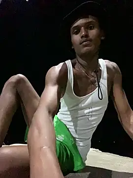 Snapshot of kenner_jacksom chatting on October 2, 2025, 1:01 am kenner jacksom online show from October 2, 2025, 1:01 am