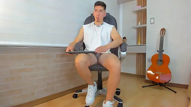 Tombarden online show from December 18, 2025, 7:09 pm