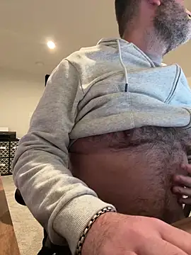 harrychest online show from February 11, 2025, 2:57 pm