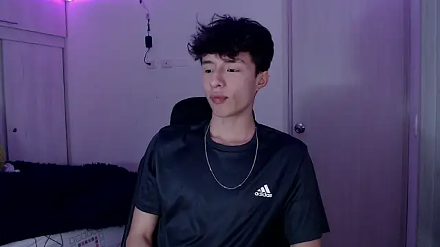 Juanmres online show from February 22, 2026, 9:46 pm