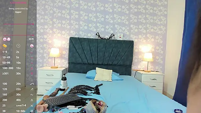  nicolesweet online show from September 23, 2025, 8:12 pm