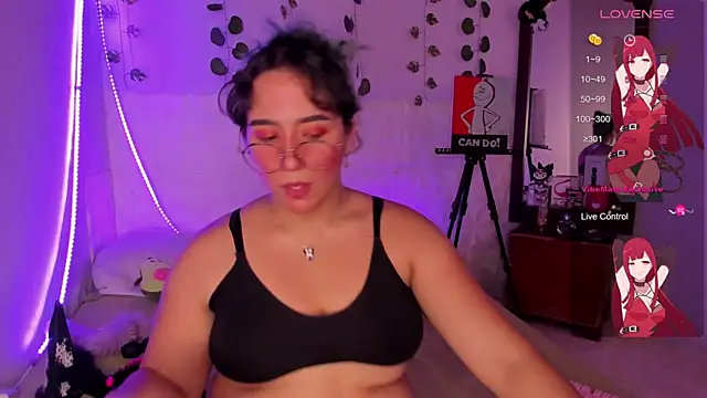 Ludovica6669 online show from February 26, 2025, 6:32 pm