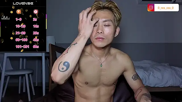 Snapshot of Doh728 chatting on October 6, 2025, 11:07 am Doh728 online show from October 6, 2025, 11:07 am