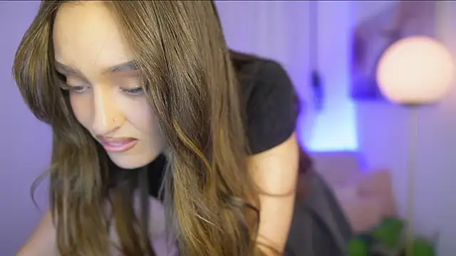 Clara Nia online show from January 17, 2026, 7:17 pm