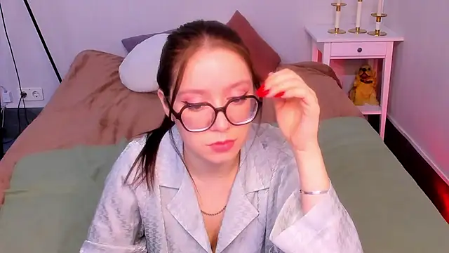 Alikka Shykitty online show from February 6, 2025, 2:44 am