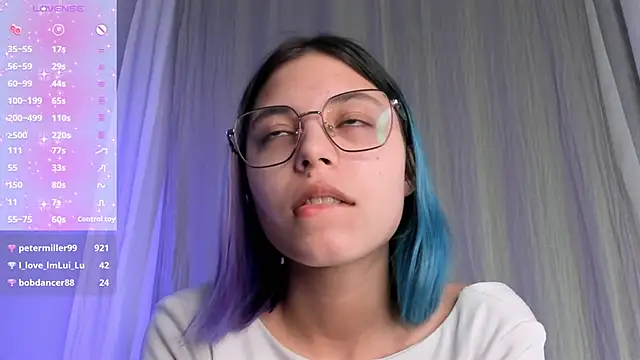 Snapshot of DarelleFare chatting on February 26, 2025, 5:07 pm DarelleFare online show from February 26, 2025, 5:07 pm