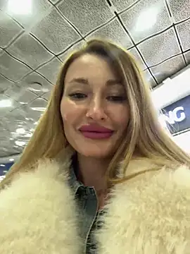 Sweet Pussy2024 online show from March 1, 2025, 2:13 pm