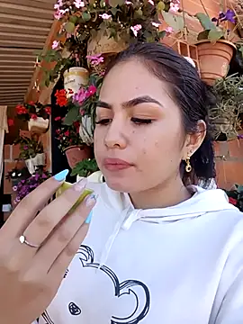 nana 1234 online show from September 10, 2025, 2:06 pm