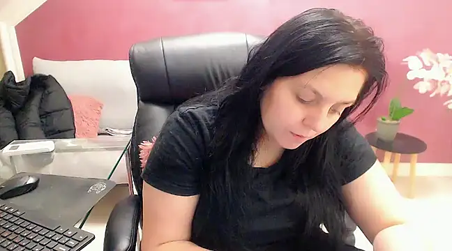 Wetandnaughtyxx online show from February 10, 2025, 9:58 am