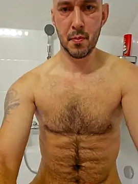 nehasitvodou online show from March 17, 2025, 11:32 pm