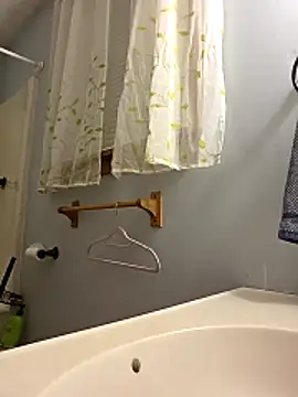 luv2fuk2025 online show from March 26, 2026, 8:31 am