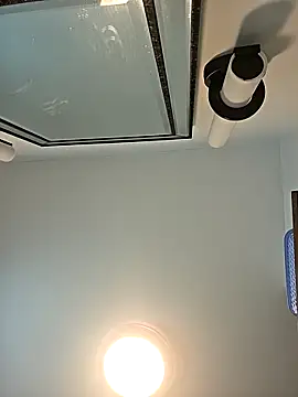 luv2fuk2025 online show from April 7, 2026, 12:38 pm