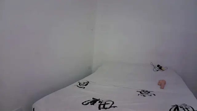 Alaiapink online show from February 5, 2025, 2:26 pm