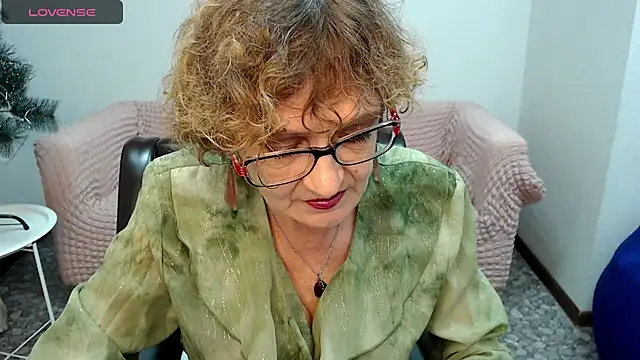 SexyGrandma  online show from February 1, 2025, 7:47 am