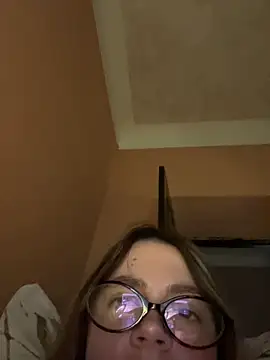 DearAlise online show from June 7, 2026, 1:15 pm