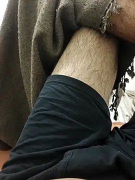 xmanrawan2 online show from October 27, 2025, 2:43 pm