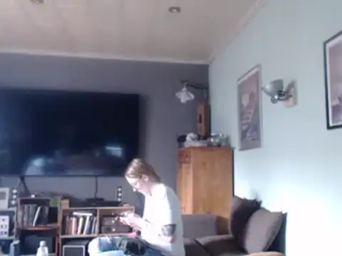 Snapshot of Astrid-Gilbert chatting on February 11, 2025, 1:41 pm Astrid-Gilbert online show from February 11, 2025, 1:41 pm