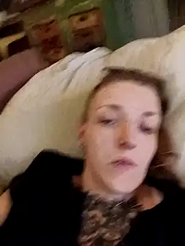 Snapshot of Astrid-Gilbert chatting on February 19, 2025, 8:31 pm Astrid-Gilbert online show from February 19, 2025, 8:31 pm