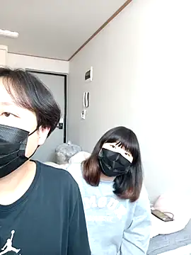 cutie koreancouple online show from February 26, 2025, 4:14 am