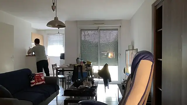 Funnyjul31 online show from February 15, 2025, 10:44 am