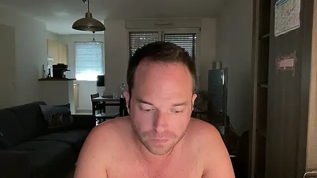 Funnyjul31 online show from September 12, 2025, 3:23 pm