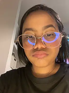 my cam online show from February 10, 2025, 4:36 pm