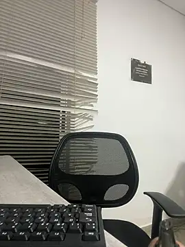 my cam online show from March 8, 2025, 12:22 am