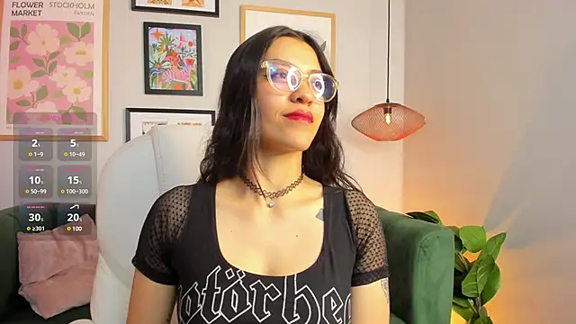 Snapshot of nina__dixon chatting on February 20, 2025, 8:58 pm nina dixon online show from February 20, 2025, 8:58 pm