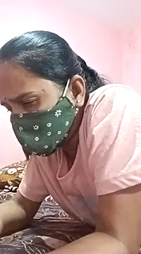 runi31 online show from March 17, 2025, 5:49 pm