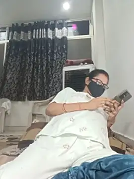 Snapshot of runi31 chatting on June 4, 2026, 6:14 pm runi31 online show from June 4, 2026, 6:14 pm
