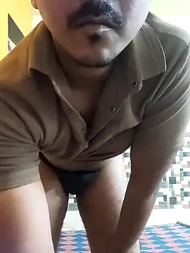 Shaggy010199 online show from February 4, 2025, 3:26 pm