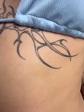 lia foxxy71 online show from April 7, 2026, 9:54 am