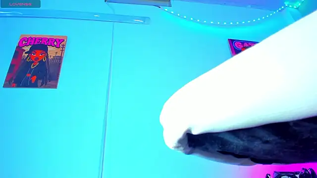 Snapshot of Cherry_splash chatting on February 18, 2026, 1:56 am Cherry splash online show from February 18, 2026, 1:56 am