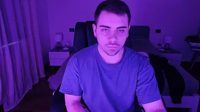 Snapshot of alexx0904 chatting on March 16, 2025, 2:55 pm alexx0904 online show from March 16, 2025, 2:55 pm