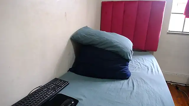 Mywife777 online show from March 1, 2025, 2:02 pm