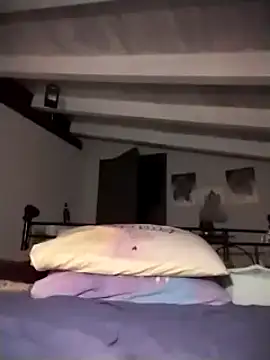 divinaerotica online show from November 21, 2025, 9:24 pm