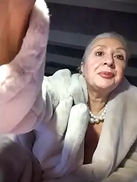 divinaerotica online show from January 8, 2026, 3:58 pm