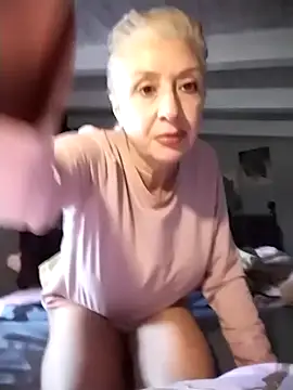 divinaerotica online show from January 13, 2026, 2:00 pm